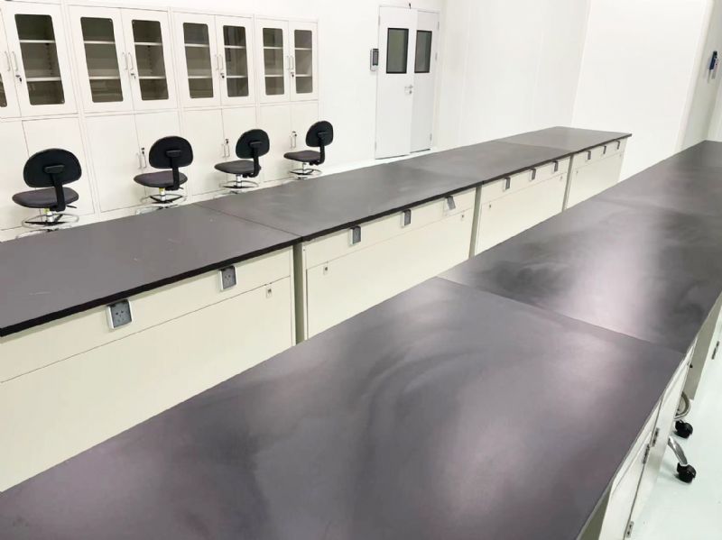 實(shí)驗(yàn)臺